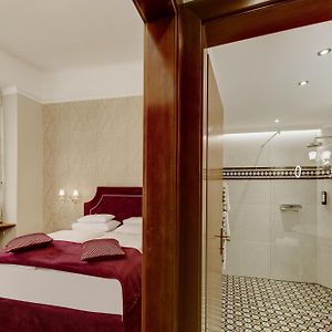 Kamer met een King Size Bed